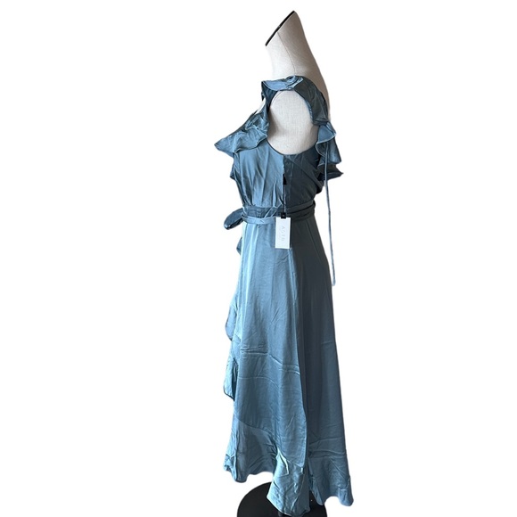 NWT ASTR THE LABEL WILSHIRE RUFFLE OPEN BACK MIDI DRESS SILVER SAGE - Picture 11 of 12